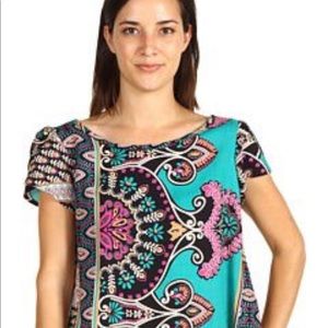 Lucy Love criss cross top